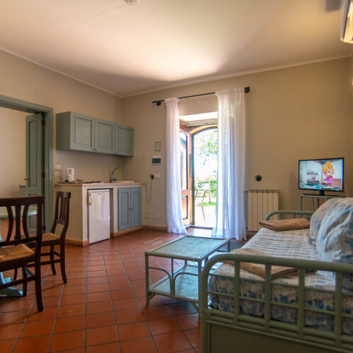 Ground Floor Suite 1