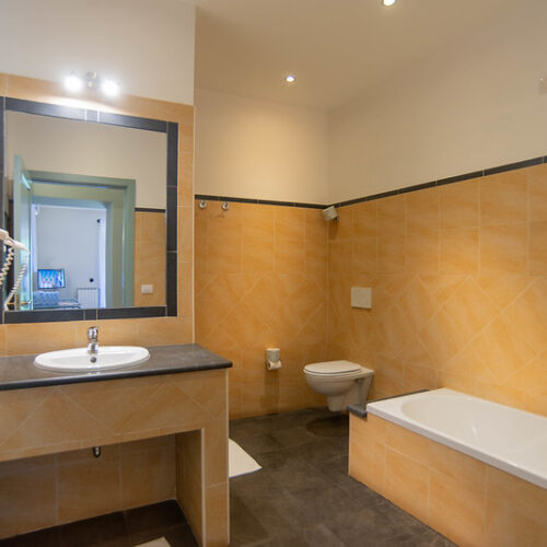 Ground Floor Suite 1